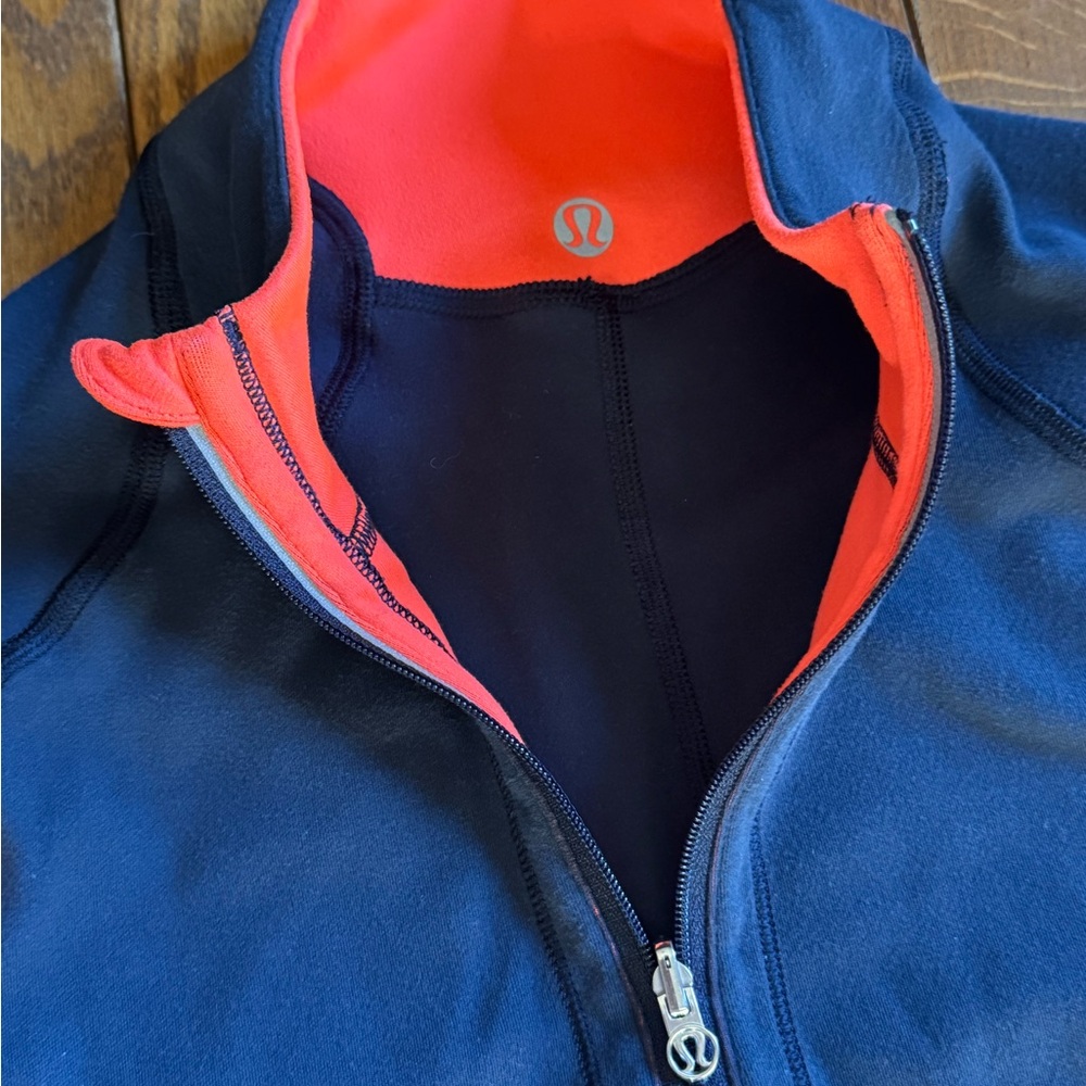 Lululemon reversible navy/coral 1/2 zip up pullover Long Sleeve Top size 6 - Picture 4 of 6